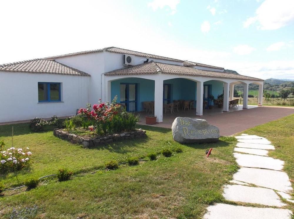Hotel Baia Cea Bari Sardo Exterior photo